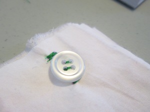Working with sewing notions is important for a beginner learning how to sew a buttonhole - Sew Me Your Stuff